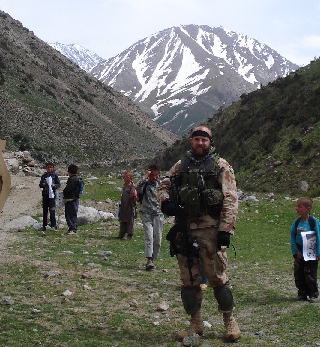 Megtapasztalt mélyszegénység – Kelemen József magyar katonaként szolgált fél éven át Afganisztánban