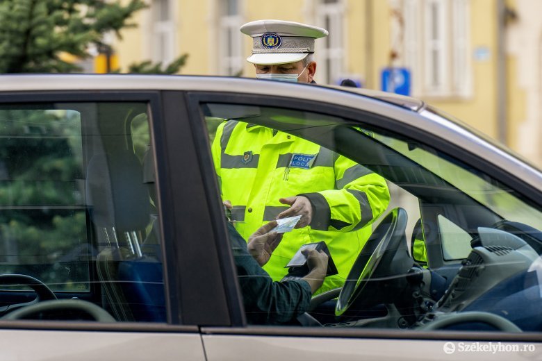 Autóval, kábítószer hatása alatt indult jogosítványt igényelni egy besztercei férfi