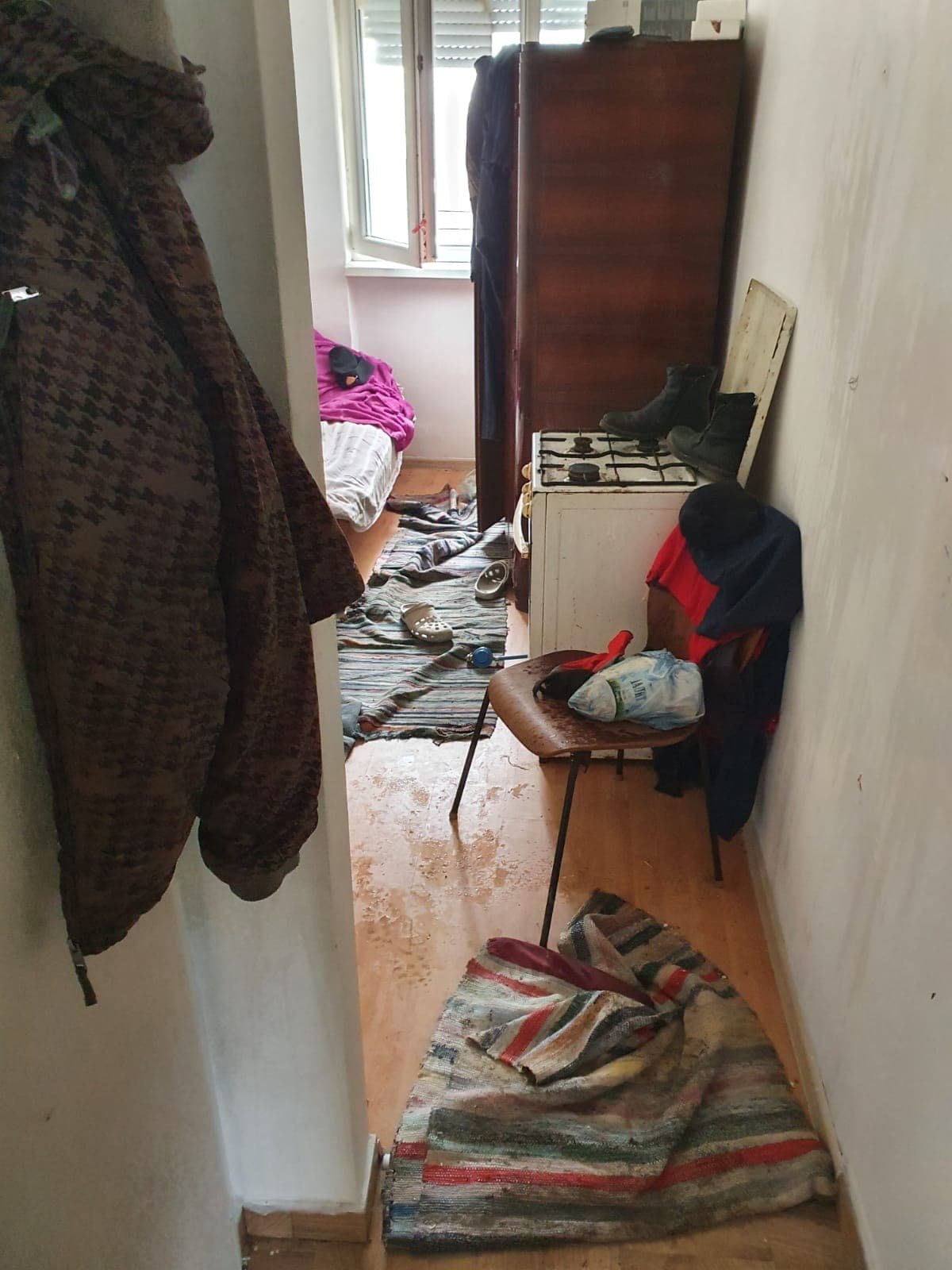 Füstbe borult egy lakás a gáztűzhelyen hagyott edény miatt, egy idős férfi életét vesztette