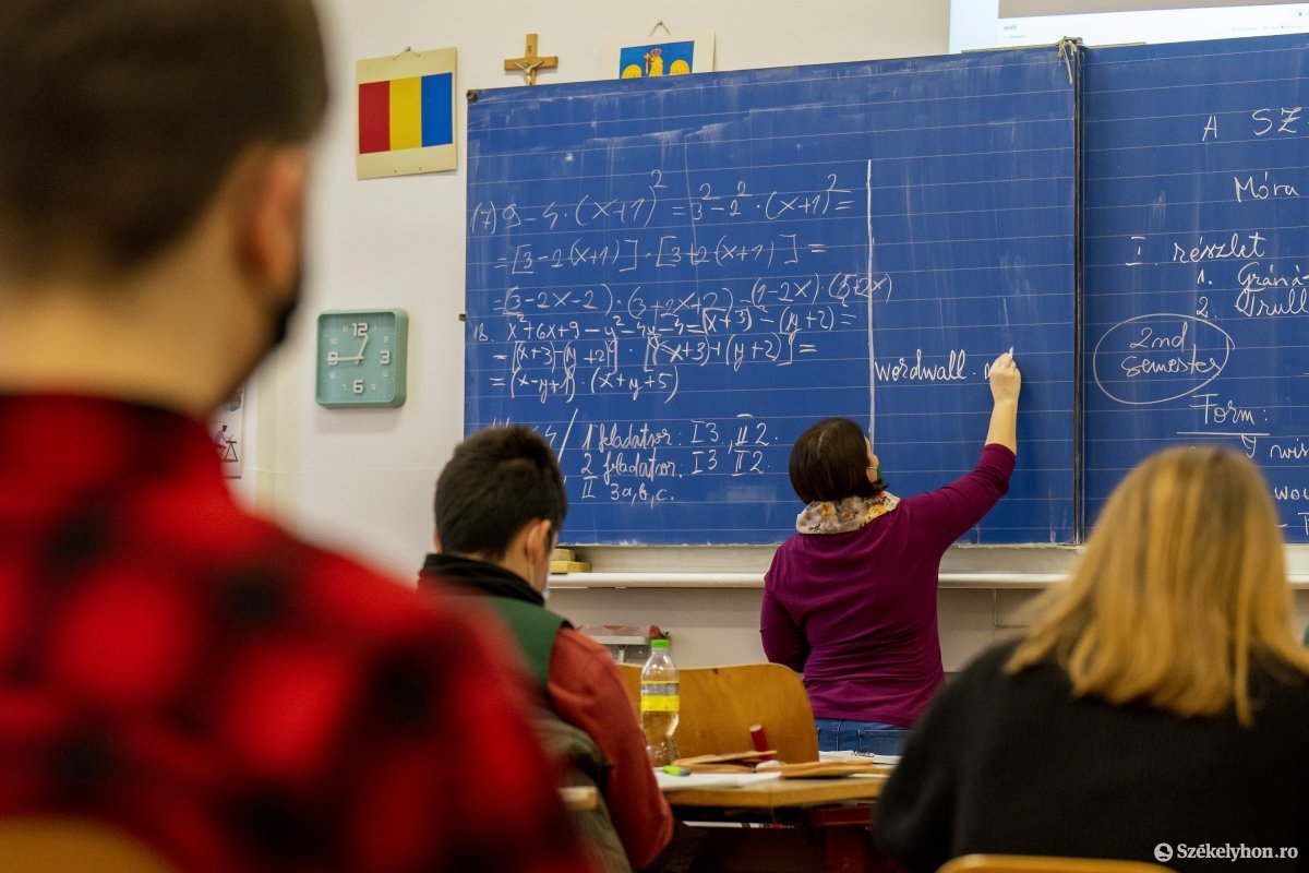 Felmérés: a romániai lakosság csupán egyharmada elégedett az oktatási rendszerrel