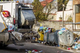 Soós Zoltán a marosvásárhelyi szemétbotrányról: felbontottuk az utcák takarítására vonatkozó szerződést