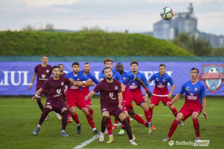 Két megerősödött Maros megyei focicsapat csatázik a kupában a továbbjutásért