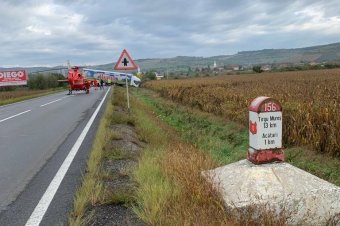 Öt órán át állt a forgalom a 13-as országúton az Ákosfalván történt baleset miatt