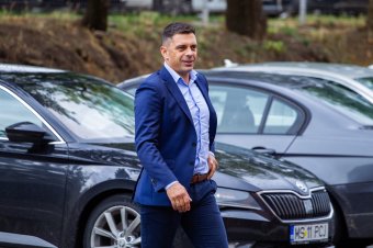 Közlekedési szabálysértéssel vádolják Novák Károly Eduárdot, a sportminiszter „övön aluli, aljas támadásról” beszél