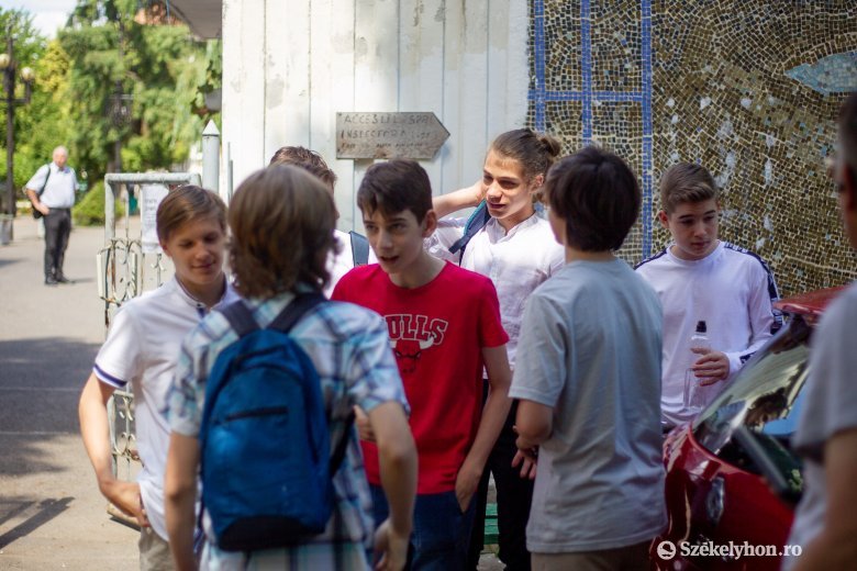 Képességfelmérő: román nyelv és irodalomból adtak számot tudásukról a nyolcadikos diákok