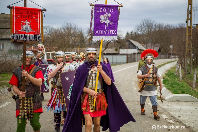 Tavaszi fesztivált tartottak az ókori Római Birodalommá alakult Mikházán