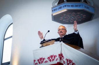 Kató Béla erdélyi református püspök üzenete: a húsvét a feltámadás és az új élet kezdetének ünnepe