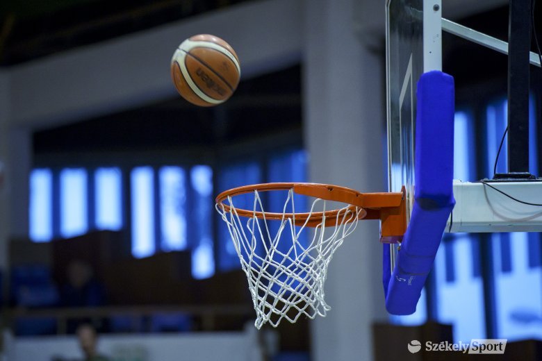 A női kosárlabda-válogatott a Sepsi Arénában – a csütörtöki sportműsor