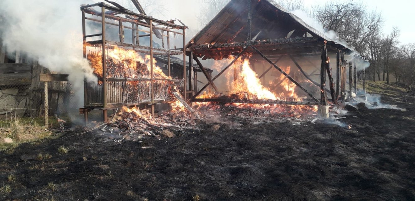 Oltási nagyüzem – hússzor riasztották vasárnap a tűzoltókat Maros megyében