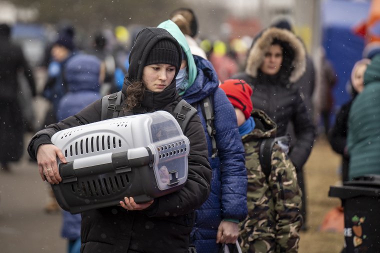 Bukarestben tájékozódik a menekülthelyzetről az EB-elnök és az ENSZ menekültügyi főbiztosa