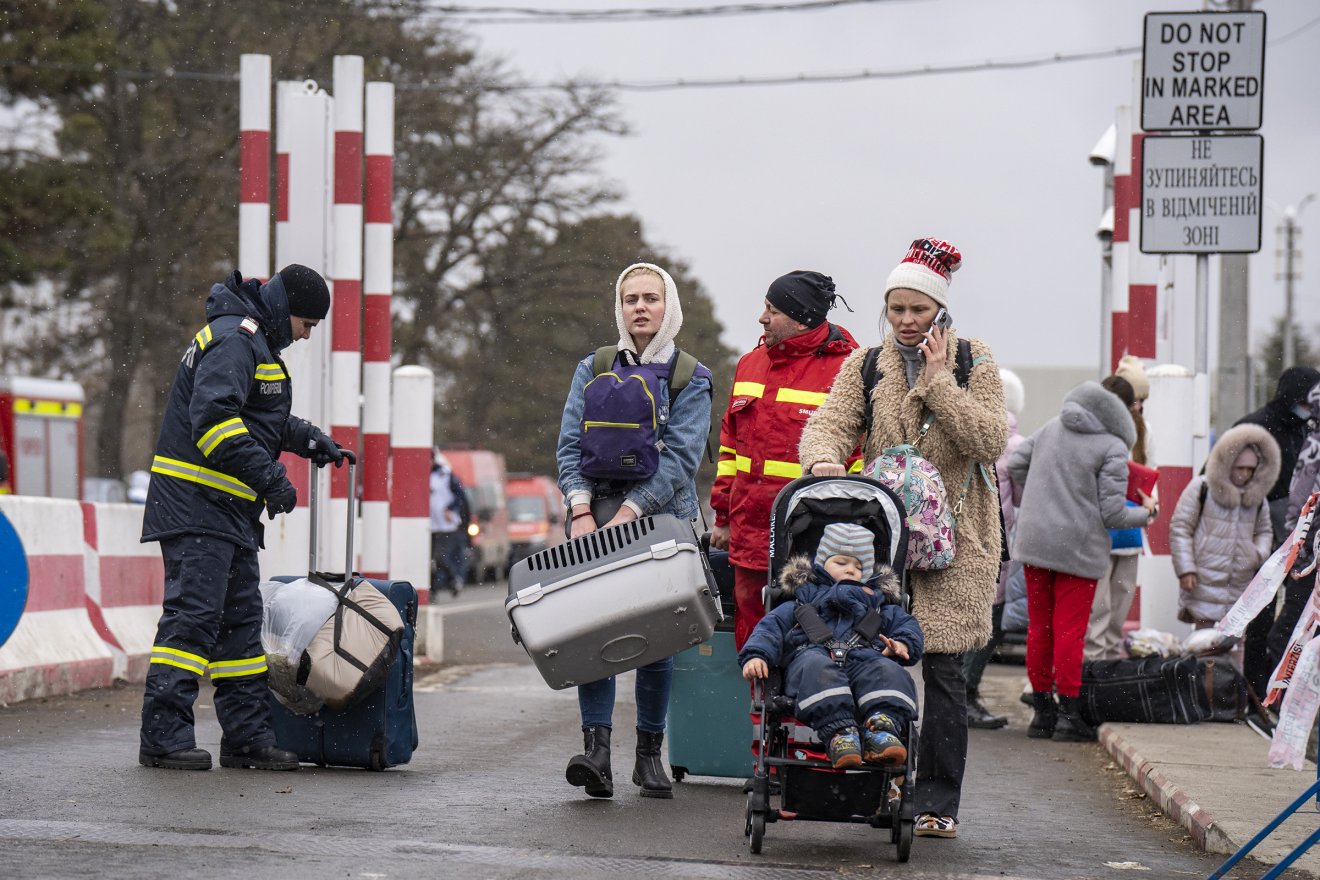 Több mint 3,5 millió ukrán állampolgár érkezett egy év alatt, de csak néhány ezer kért menedéket Romániában