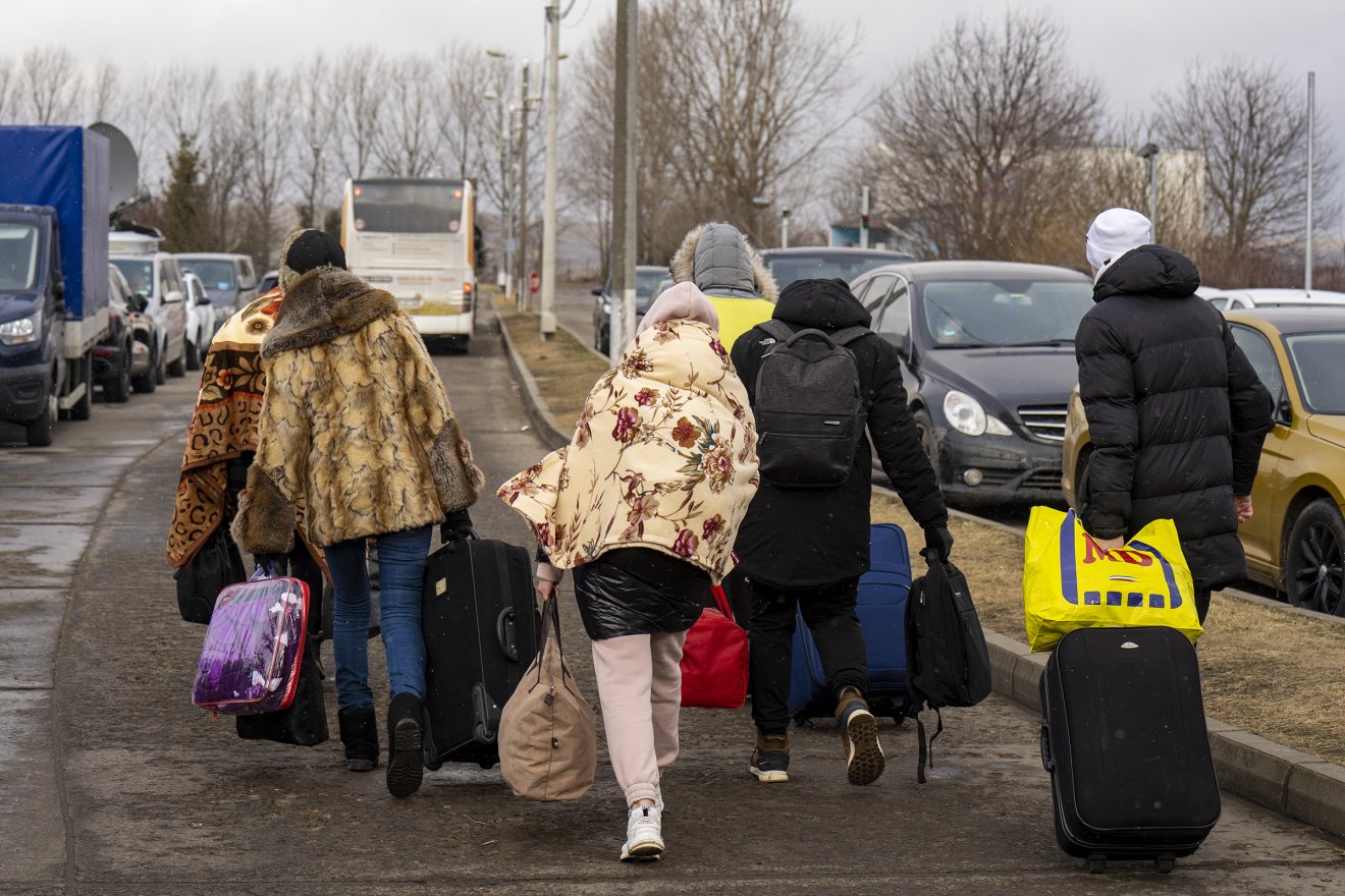 Már meghaladta a 110 ezret a Romániába érkező ukrajnai menekültek száma