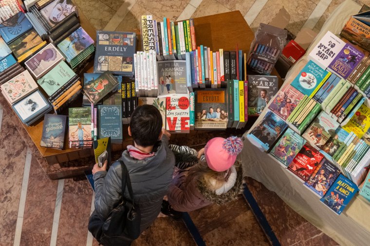 Megnyitotta kapuit, vasárnapig látogatható a Marosvásárhelyi Nemzetközi Könyvvásár