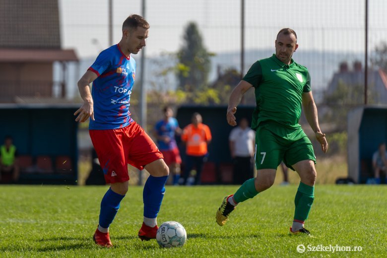 Kiélezett meccseket játszottak a Maros megyei focibajnokságban