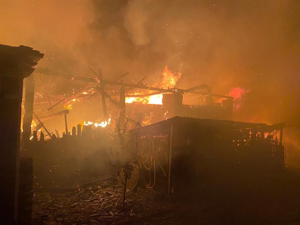 Két ház és egy autó vált a lángok martalékává