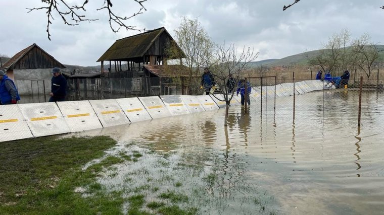 Zivatarok után áradások jöhetnek: erdélyi és partiumi megyékre adtak ki árvízriasztást