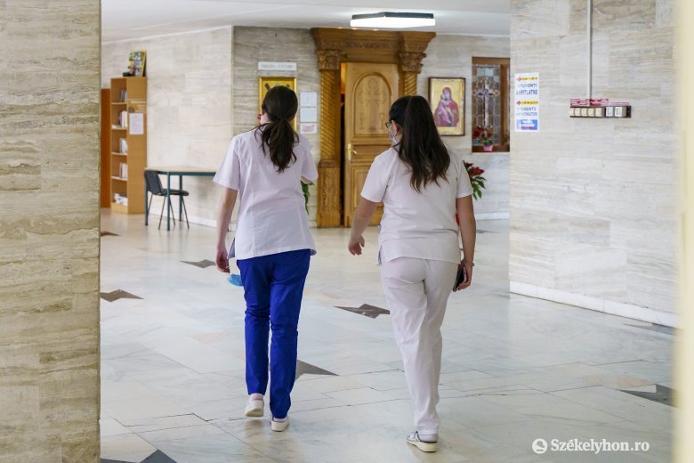 Emelik az egészségügyben és a szociális ellátásban dolgozók bérét – Ciolacu szerint régi méltánytalanságokat orvosolnak