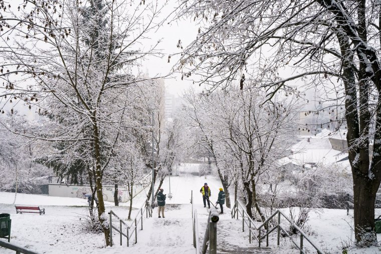 Havazásra, hóviharokra figyelmeztetnek a meteorológusok Erdély számos vidékén