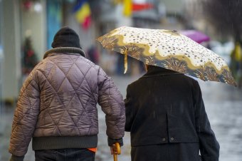 Légköri instabilitást jósolnak a meteorológusok az elkövetkező napokra, Erdély keleti részében hideg lesz