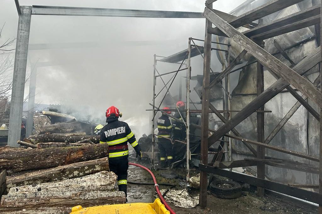 Felrobbant kazán miatt ütött ki tűz Maros megyében