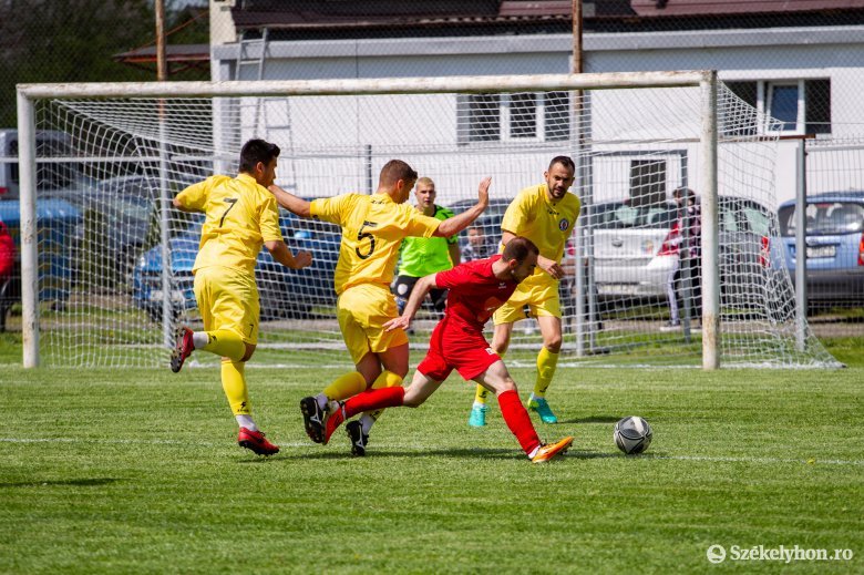 Népes mezőny a Maros megyei labdarúgó-bajnokságokban